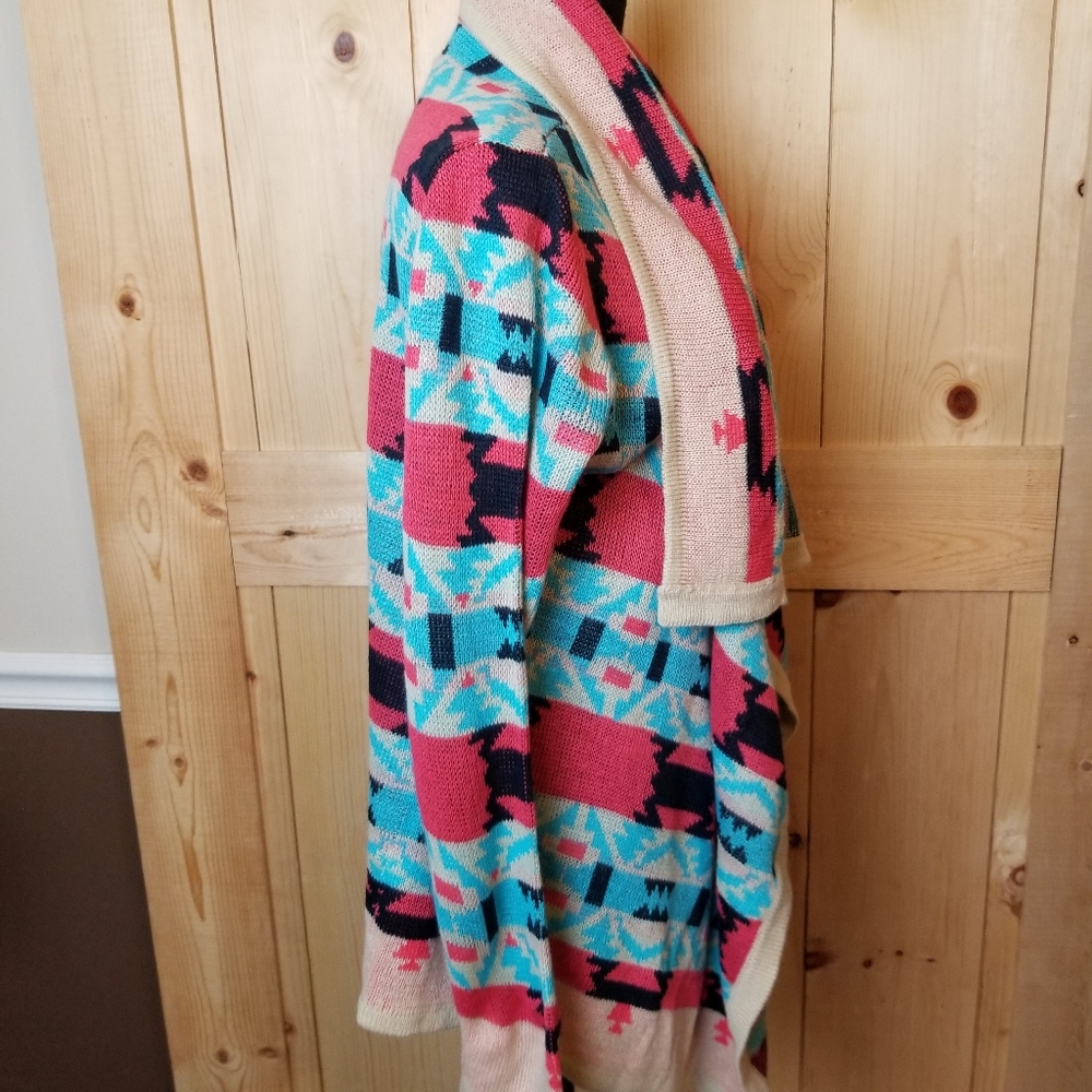 B Sharp Aztec Southwestern Print Waterfall Hem Open Front Cardigan Sweater NWT - Picture 4 of 10
